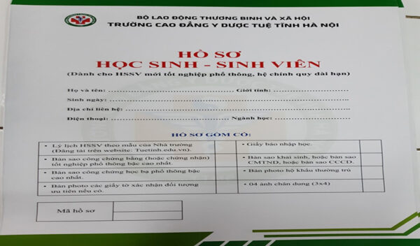 Hướng dẫn làm hồ sơ xét tuyển vào Trường Cao đẳng Y Dược Tuệ Tĩnh Hà Nội.