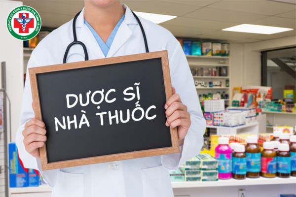 Dược sĩ nhà thuốc là gì? Vai trò, trách nhiệm và kỹ năng cần có