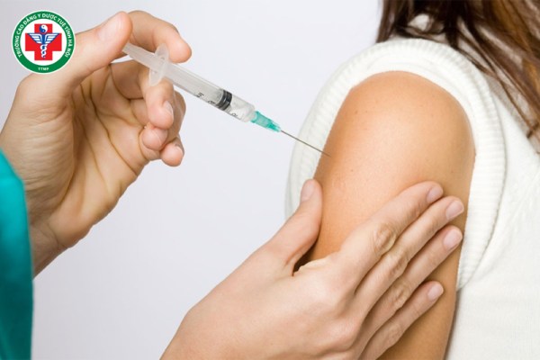 Chi tiết quy trình thực hiện kỹ thuật tiêm trong da và lưu ý đi kèm