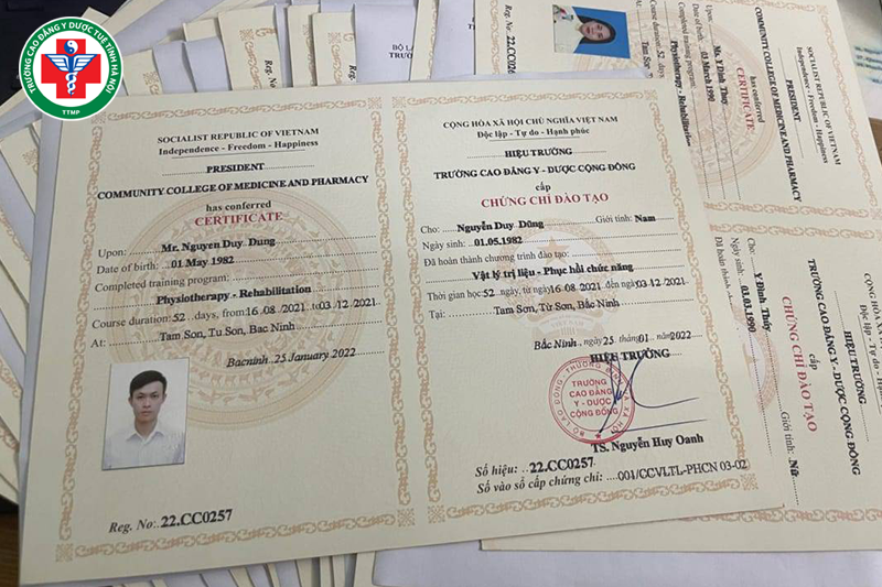 Bác sĩ phục hồi chức năng phải đạt chứng chỉ hành nghề theo quy định