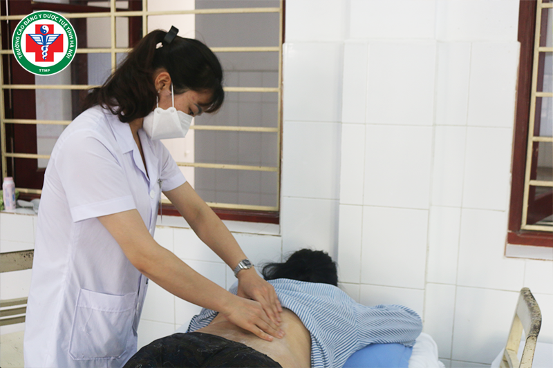 Nhiều trường Cao đẳng xét tuyển học bạ ngành phục hồi chức năng