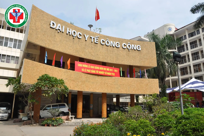 Đại học y tế công cộng là trường có đạt chuẩn kiểm định quốc tế
