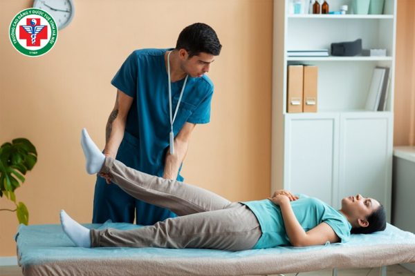 Có nên học vật lý trị liệu không? 6 lý do lựa chọn ngành