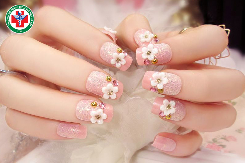 Học nghề nail có khó không? Câu trả lời là không