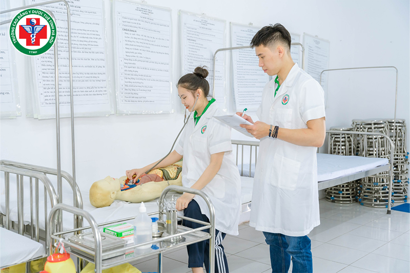 Trường Cao đẳng Y Dược Tuệ Tĩnh đào tạo ngành phục hồi chức năng uy tín