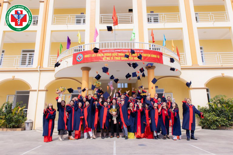 Sinh viên Cao đẳng Y dược Tuệ Tĩnh có kinh nghiệm làm việc từ khi còn đi học