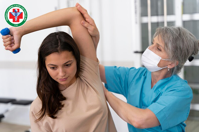 Kiên nhẫn là phẩm chất quan trọng của kỹ thuật viên vật lý trị liệu