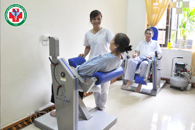 Mỗi trường đại học quy định khối thi ngành phục hồi chức năng riêng