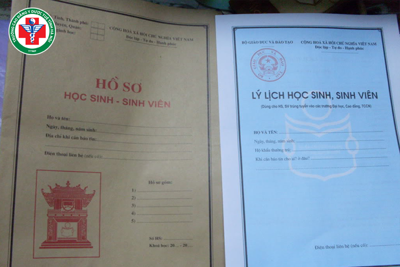 Thí sinh cần chuẩn bị đầy đủ hồ sơ theo yêu cầu của nhà trường