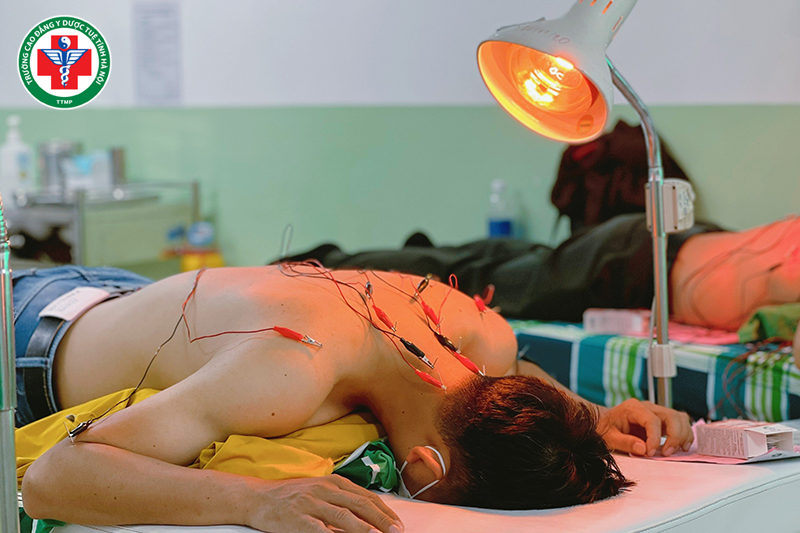 Bác sĩ y học cổ truyền vẫn được học định hướng chuyên khoa khác