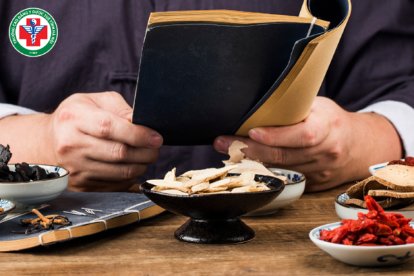 6 Tiêu chuẩn của y sĩ y học cổ truyền và những quy định cần biết