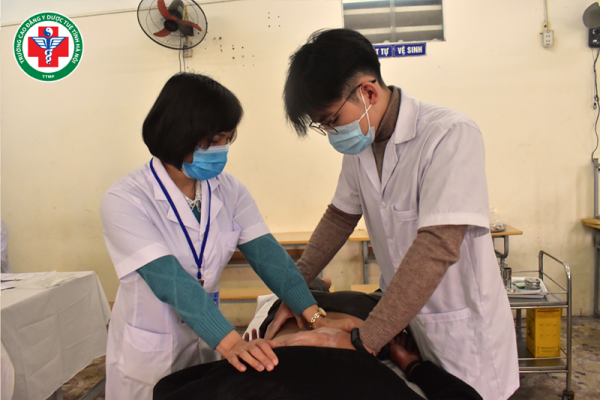 Bác sĩ đông y làm gì? Top 4 công việc phổ biến