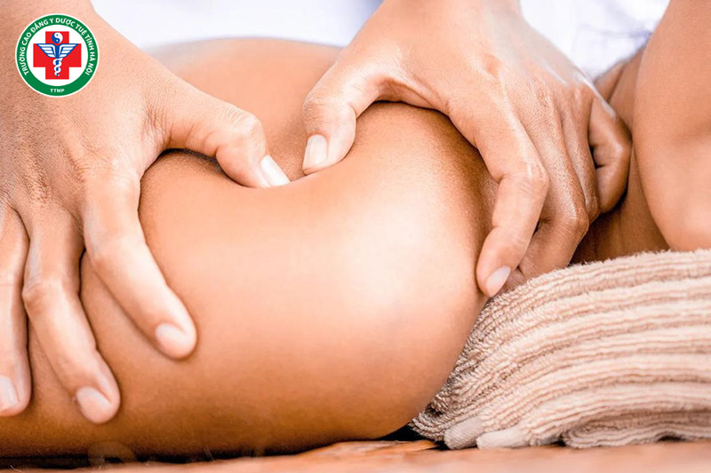 Bác sĩ Đông y giúp bệnh nhân phục hồi sức khỏe toàn diện