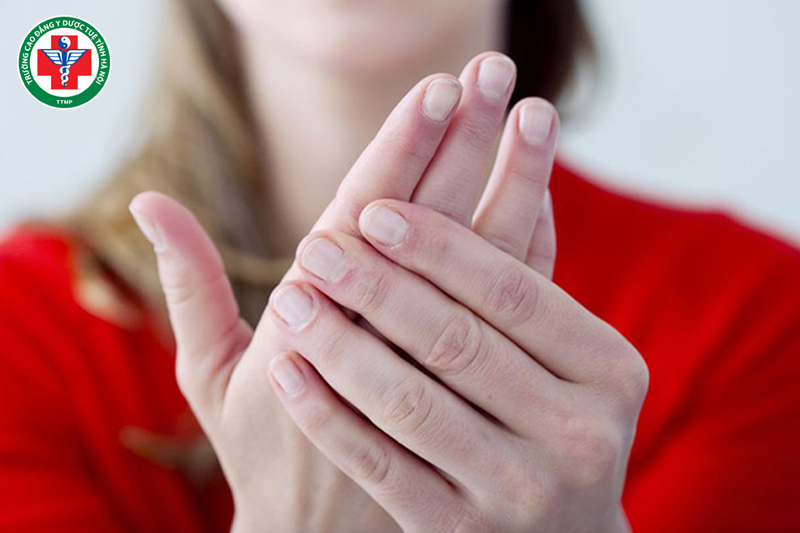 Hàn khí khiến cơ thể sợ lạnh, tay chân lạnh