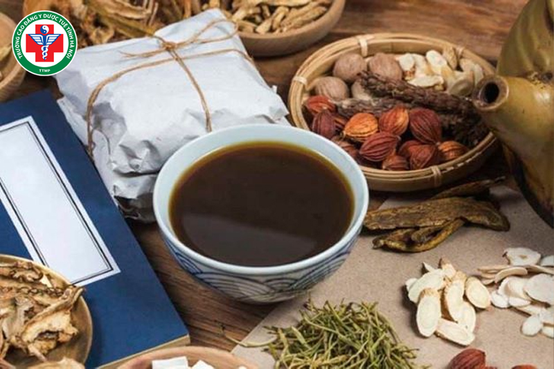 Ôn hãn là phương pháp sử dụng các vị thuốc có tính cay ấm để phát tán phong hàn