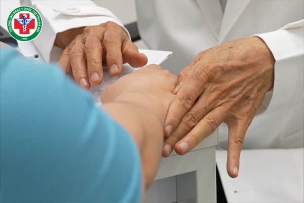 Thực chứng trong Y học cổ truyền: Khái niệm, cơ chế và giá trị ứng dụng lâm sàng