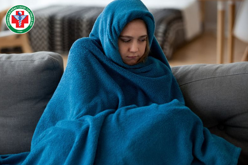 Mạch trì thường đi kèm các giác lạnh trong cơ thể