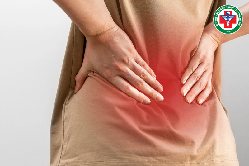 Biểu hiện của Tâm Thận bất giao gây đau lưng