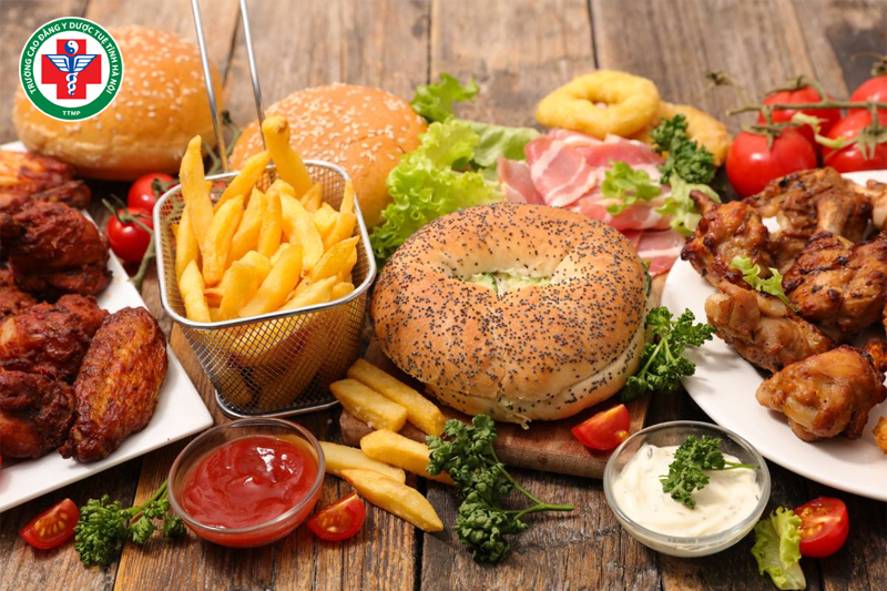 Ăn nhiều thực phẩm cay nóng làm hao tổn âm dịch
